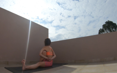 Vinyasa Yoga Restaurativo 58 mins